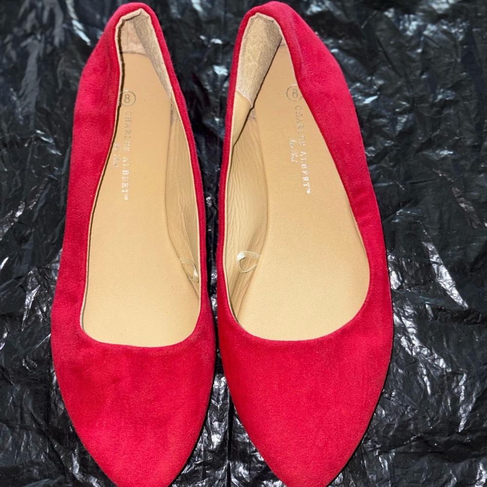 Charles Albert Vibrant Red Women's Flats